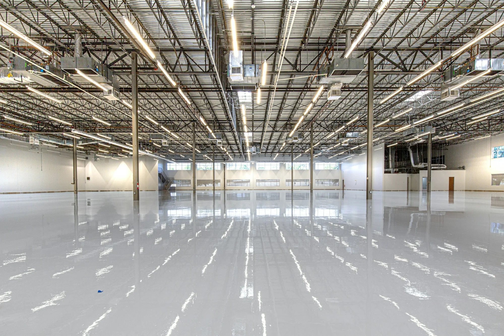 Large industrial warehouse with a high-performance finished concrete floor